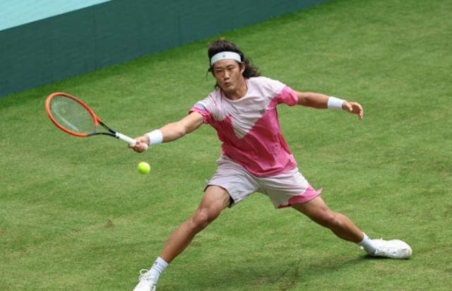 乐鱼体育-张奔斗：张之臻挑战世界第一 查出二发是巨大差距