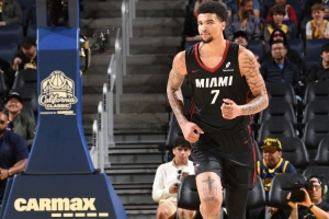 乐鱼体育官方网站-Windhorst：热火将韦尔视为非卖品 哈克斯的表现态度让球队不满