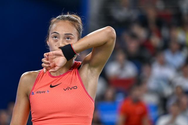 乐鱼体育网页版登录入口-郑钦文在武汉首进1000决赛 能否在家门口翻越山峰